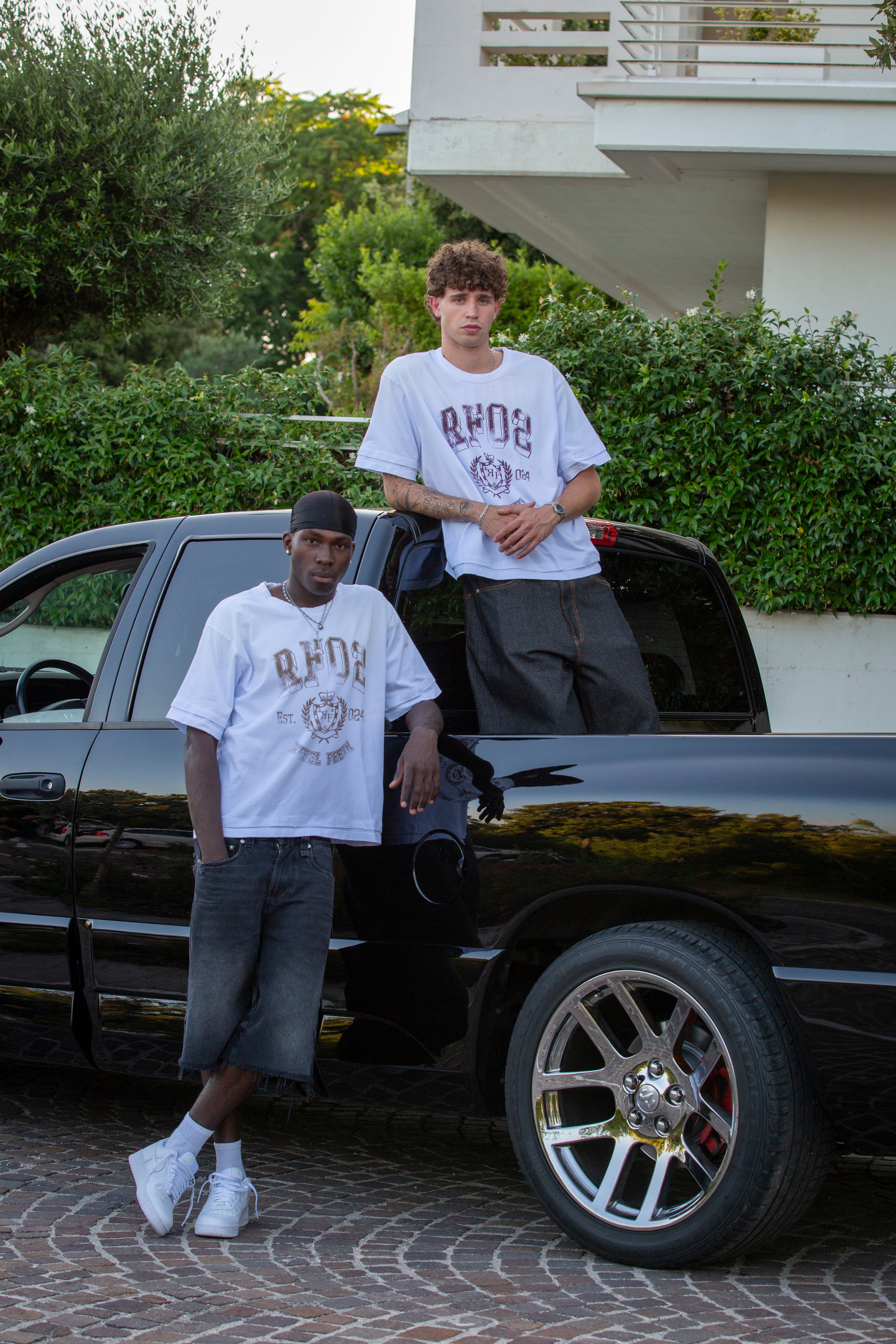REBEL FEEIN RF02 TEE WHITE AND BEIGE