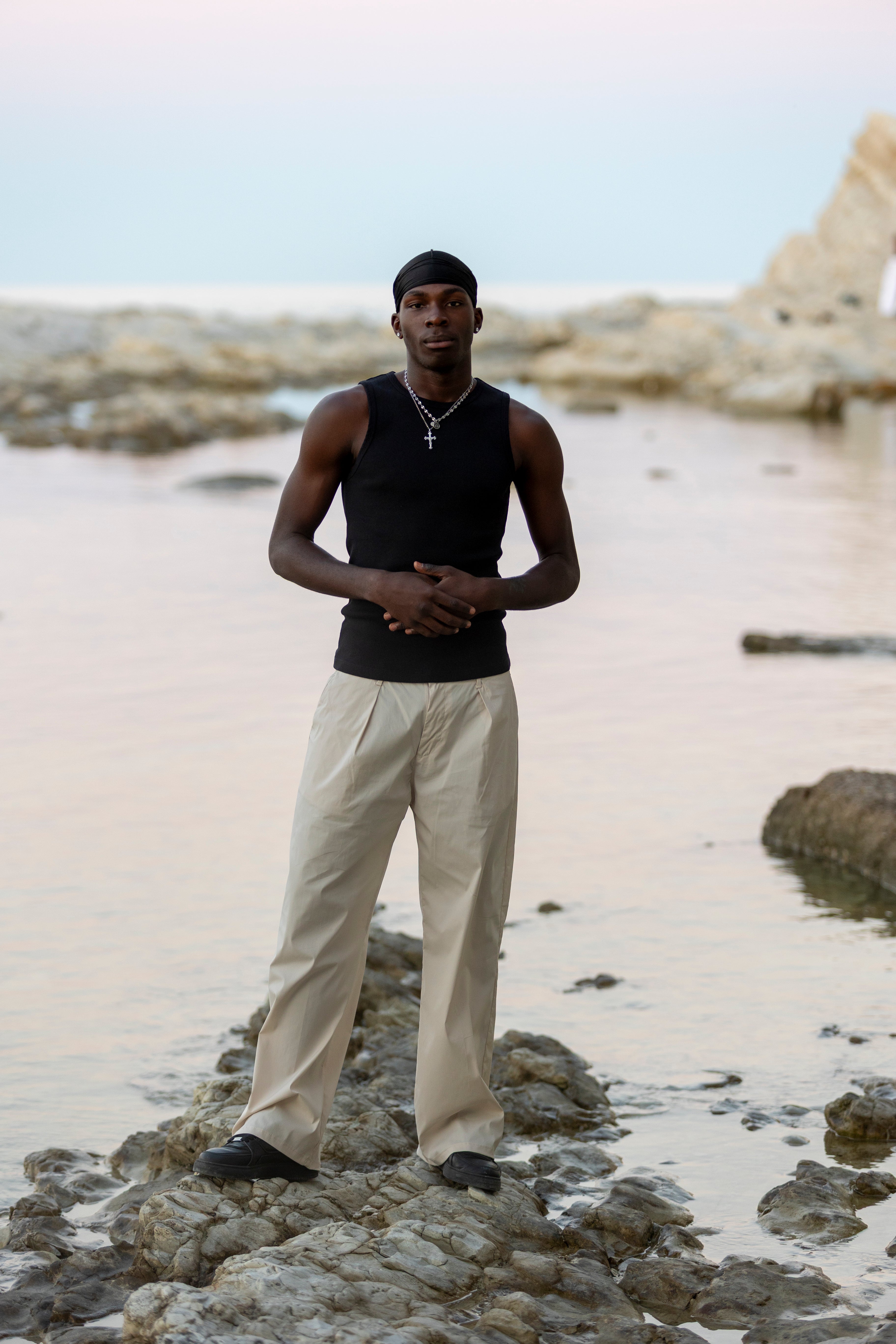 REBEL FEEIN BLACK RIB TANK